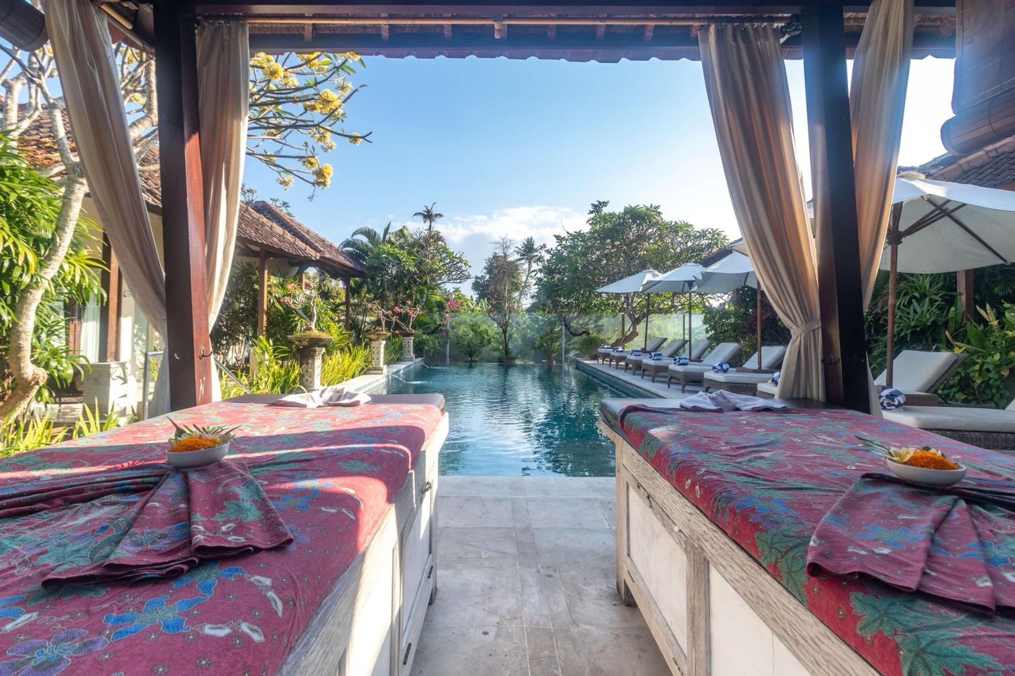 Aleesha Villas&Suites Sanur Esterno foto